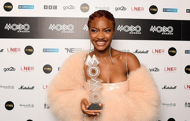 You are currently viewing Ayra Starr, other Nigerians shine at 2025 MOBO Awards (Full list of winners)